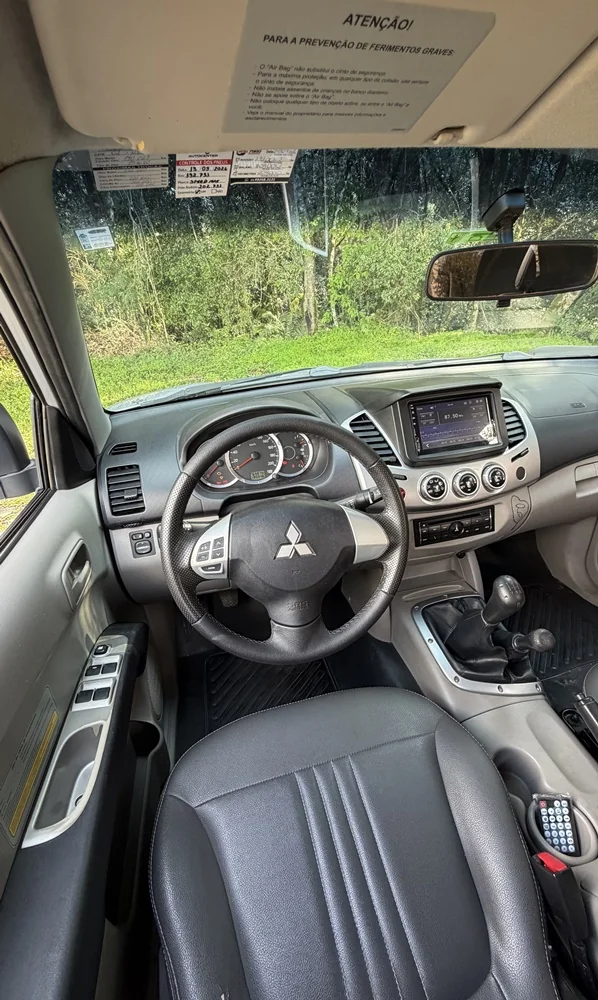 L200 Triton Savana 3.2 Manual 4x4 