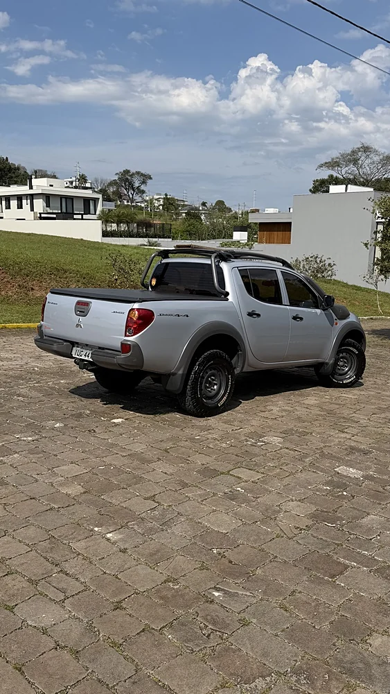 L200 Triton Savana 3.2 Manual 4x4 