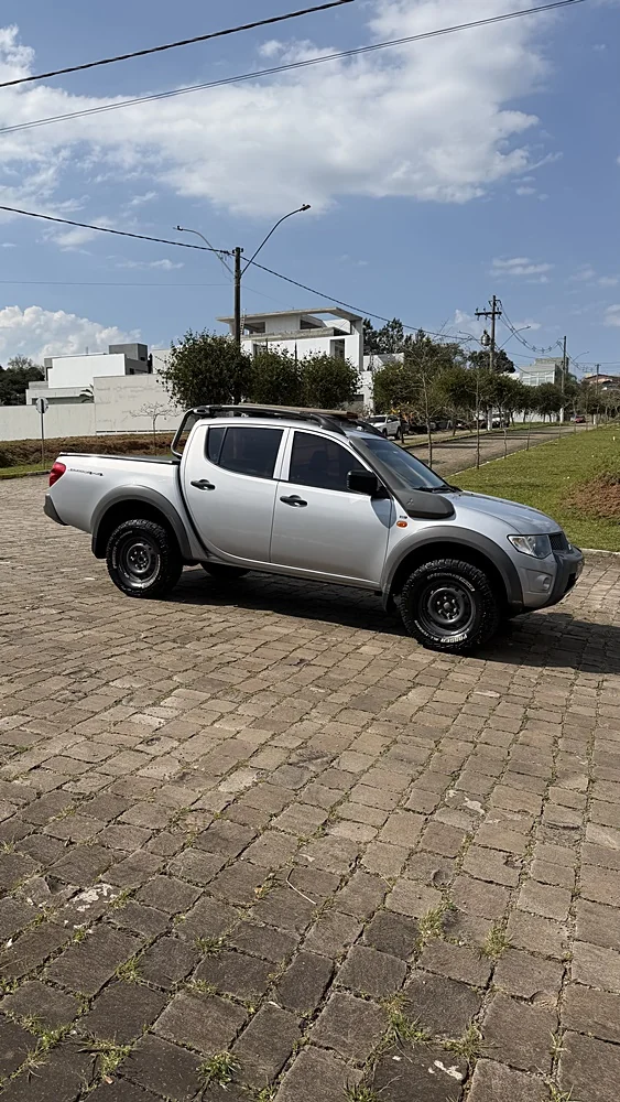 L200 Triton Savana 3.2 Manual 4x4 