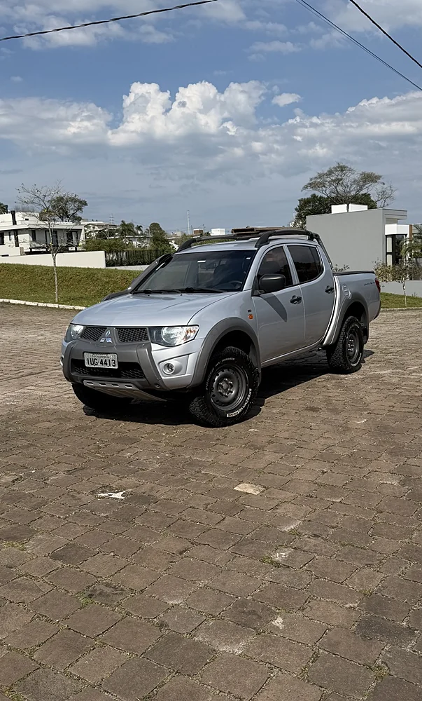 L200 Triton Savana 3.2 Manual 4x4 
