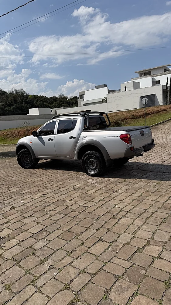 L200 Triton Savana 3.2 Manual 4x4 