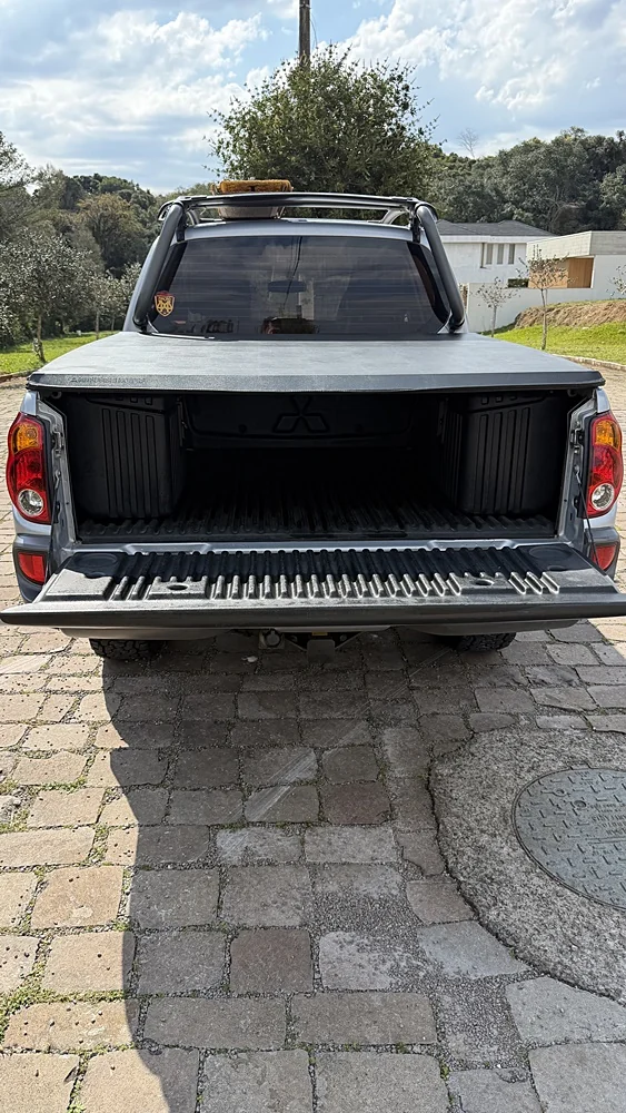 L200 Triton Savana 3.2 Manual 4x4 