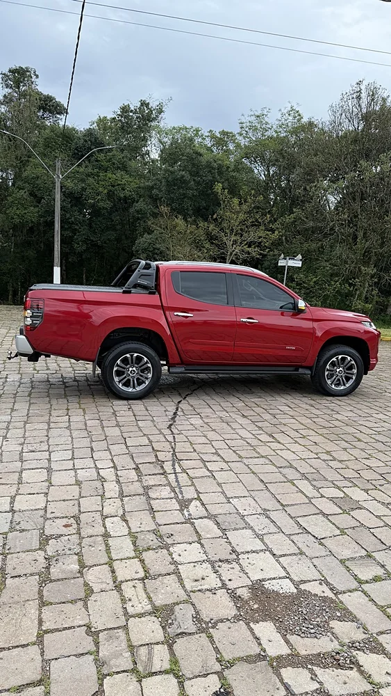 L200 Triton HPE-S 4x4 Aut. 